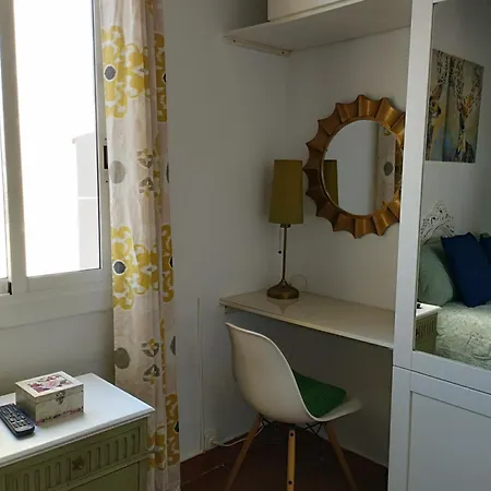 Penthouse Pza Espana - 4th Floor Apartment *